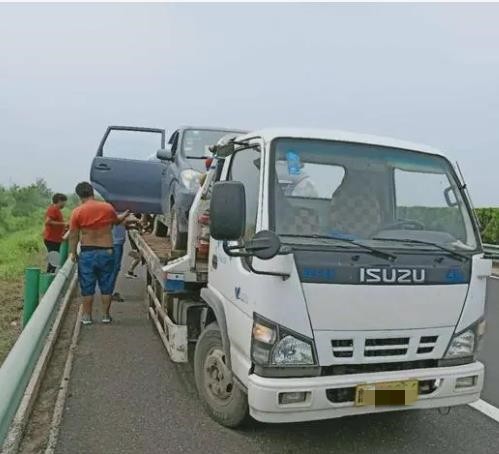红河金平修车店电话,附近24小时救援拖车公司电话