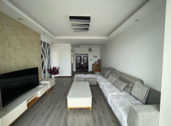 【红河】 曼金湾住宅小区,3室2厅二手房出售,报价:59.9万元