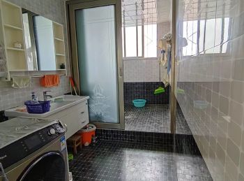 红河千福园,3室2厅二手房出售,报价:39.6万元