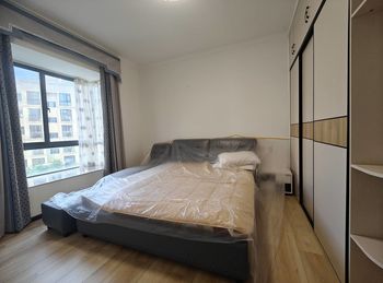 【红河】 建水盛世临安三期,4室2厅二手房出售(72.8万元) 【红河】 建水盛世临安三期,4室2厅二手房出售(72.8万元)