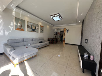 蒙自塞纳公馆,3室2厅二手房出售(70.8万元) 蒙自塞纳公馆,3室2厅二手房出售(70.8万元)