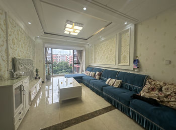 红河蒙自花样年华丨3室2厅二手房出售(56万元) 红河蒙自花样年华丨3室2厅二手房出售(56万元)