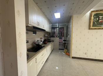 红河蒙自花样年华丨3室2厅二手房出售(56万元) 红河蒙自花样年华丨3室2厅二手房出售(56万元)