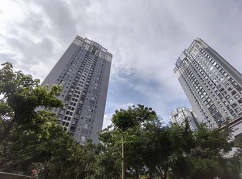 弥勒万城纪小区,3室2厅二手房出售(69.8万元) 弥勒万城纪小区,3室2厅二手房出售(69.8万元)