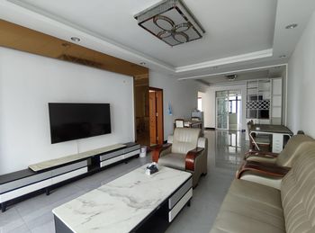 弥勒万城纪小区,3室2厅二手房出售(69.8万元) 弥勒万城纪小区,3室2厅二手房出售(69.8万元)