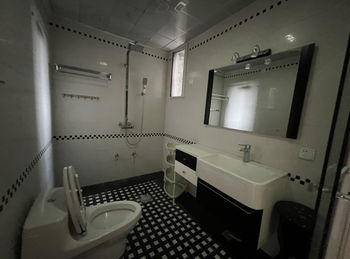 建水华府佳苑,4室2厅二手房出售(68万元) 建水华府佳苑,4室2厅二手房出售(68万元)