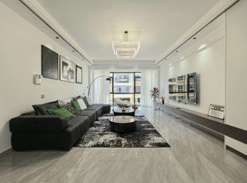 蒙自林茂源小区,5室2厅二手房出售,报价:94.8万元