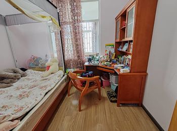 「红河」蒙自景观小区,3室2厅二手房出售,报价:46.8万元