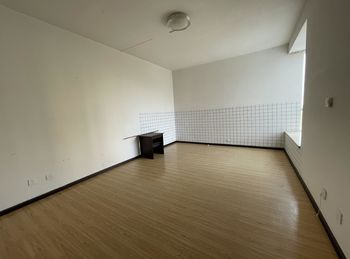 「红河」蒙自世纪花园东1院,5室2厅二手房出售,报价:60万元 「红河」蒙自世纪花园东1院,5室2厅二手房出售,报价:60万元