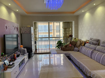 弥勒俊峰花园,3室2厅二手房出售,报价:61.8万元