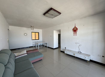 蒙自俊豪中央大街一期,3室2厅二手房出售,报价:49.8万元