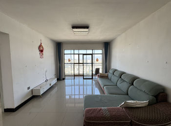 蒙自俊豪中央大街一期,3室2厅二手房出售,报价:49.8万元 蒙自俊豪中央大街一期,3室2厅二手房出售,报价:49.8万元