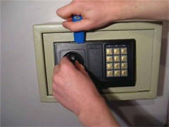 红河开锁换锁-红河修门锁电话 换锁 修锁 红河开锁换锁一步到位