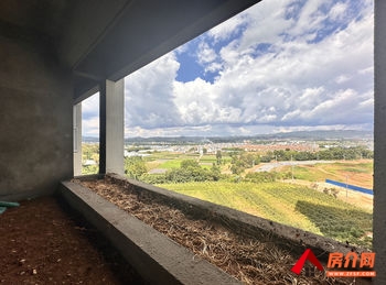 （红河未来城天景小区二手房）弥勒红河未来城天景，3室2厅二手房出售,102万元
