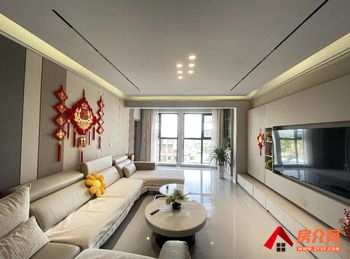 吉成泊岸三期A区小区房屋出售，弥勒吉成泊岸三期A区，3室2厅，报价：70.8万元