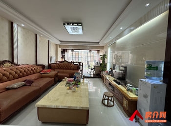 （金色年华小区二手房）蒙自金色年华，4室2厅二手房出售,72.6万元