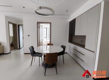 红河弥勒颐天铂樾 4室2厅二手房出售,报价：74.6万元