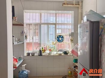 （五一东村小区房屋出租）个旧五一东村，2室1厅房子出租(整租)，租金每月500元