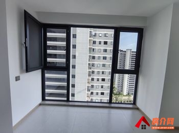 弥勒九熙府，3室2厅二手房出售,报价：49万元