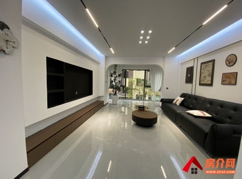 盛世临安巅峰小区房屋出售,「红河」建水盛世临安巅峰,3室2厅,报价:79万元