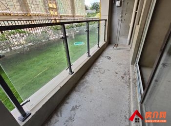 观澜学府小区房屋出售,蒙自观澜学府,3室2厅,报价:60.6万元 观澜学府小区房屋出售,蒙自观澜学府,3室2厅,报价:60.6万元