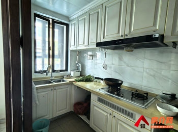 「红河」开远开远碧桂园,4室2厅二手房出售,报价:115万元 「红河」开远开远碧桂园,4室2厅二手房出售,报价:115万元