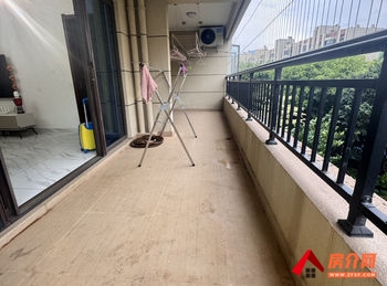 开远开远碧桂园,4室2厅二手房出售,报价:95万元 开远开远碧桂园,4室2厅二手房出售,报价:95万元