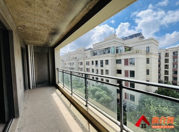 中天云海花都小区房屋出售，蒙自中天云海花都，4室2厅，报价：59.6万元