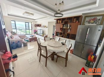 弥勒中龙时代中心,4室2厅二手房出售,报价:79.8万元 弥勒中龙时代中心,4室2厅二手房出售,报价:79.8万元