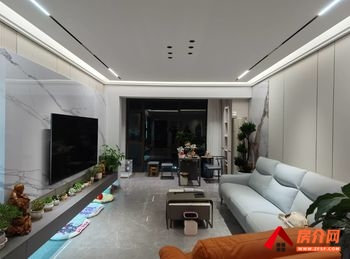 蒙自天佑璟玥，3室2厅二手房出售,报价：71.6万元